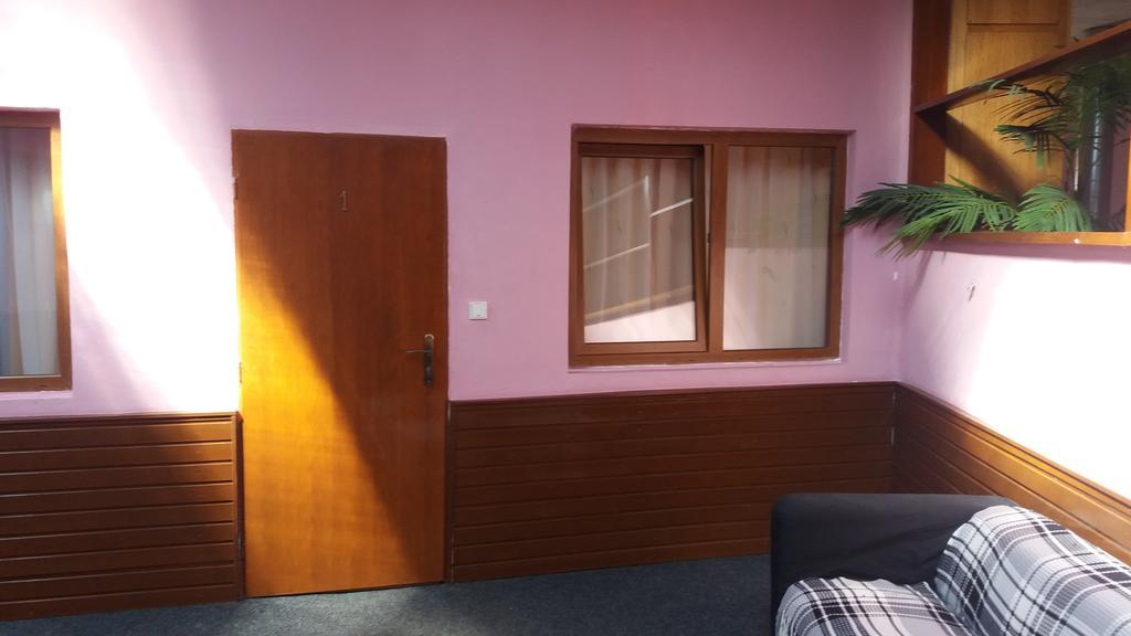 Hotel Retro Vrbovec Zewnętrze zdjęcie