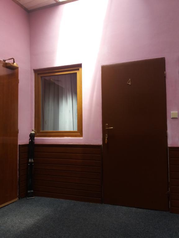 Hotel Retro Vrbovec Zewnętrze zdjęcie