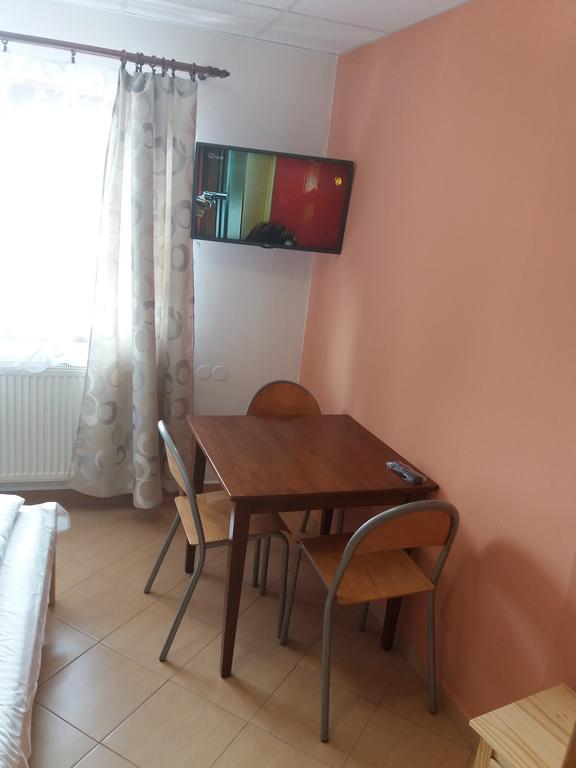 Hotel Retro Vrbovec Zewnętrze zdjęcie