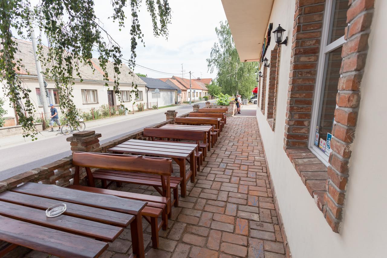 Hotel Retro Vrbovec Zewnętrze zdjęcie